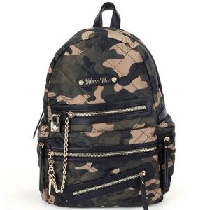 Miss Me Jessie Lock and Key Camo Quilted Backpack